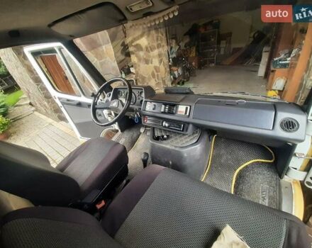 Жовтий Мерседес T1, об'ємом двигуна 2.3 л та пробігом 500 тис. км за 3300 $, фото 17 на Automoto.ua