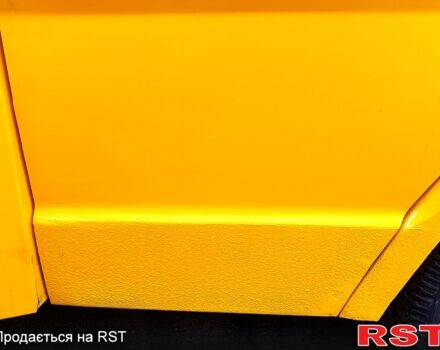 Желтый Мерседес T1, объемом двигателя 2.3 л и пробегом 0 тыс. км за 3500 $, фото 6 на Automoto.ua