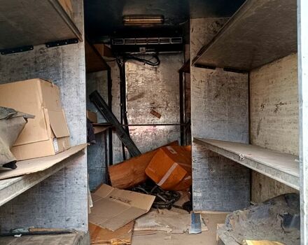 Желтый Мерседес T1, объемом двигателя 2.3 л и пробегом 0 тыс. км за 3500 $, фото 3 на Automoto.ua