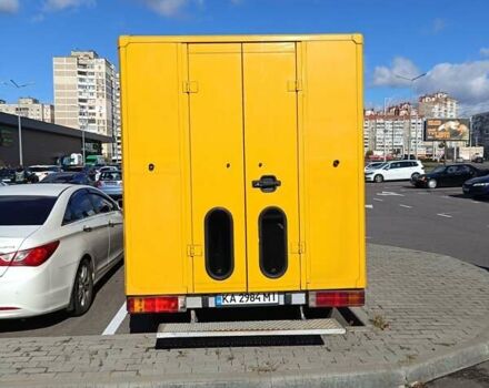 Жовтий Мерседес T1, об'ємом двигуна 2.3 л та пробігом 250 тис. км за 4800 $, фото 11 на Automoto.ua