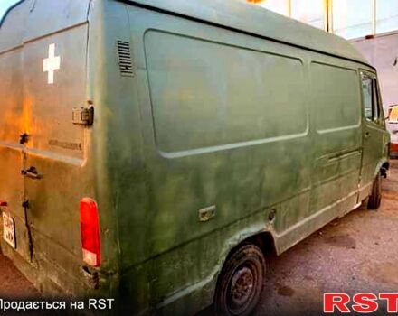 Желтый Мерседес T1, объемом двигателя 2.3 л и пробегом 235 тыс. км за 2350 $, фото 1 на Automoto.ua