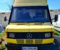 Жовтий Мерседес T1, об'ємом двигуна 2.3 л та пробігом 200 тис. км за 3850 $, фото 1 на Automoto.ua
