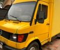 Желтый Мерседес T1, объемом двигателя 2.3 л и пробегом 200 тыс. км за 5000 $, фото 2 на Automoto.ua