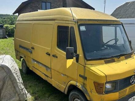 Мерседес T1 1987 у Коломые на Automoto.ua Жовтий Мерседес T1, об'ємом двигуна 2.4 л та пробігом 682 тис. км за 1750 $, фото 1 на Automoto.ua