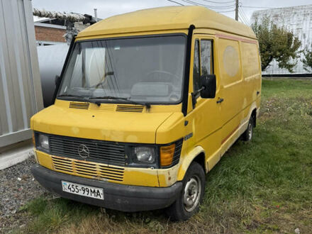 Мерседес T1 1991 в Умани на Automoto.ua Желтый Мерседес T1, объемом двигателя 2.3 л и пробегом 300 тыс. км за 1700 $, фото 1 на Automoto.ua