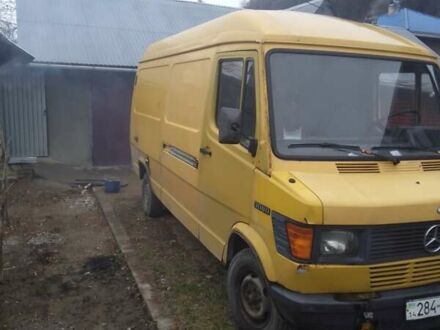 Мерседес T1 1993 в Косове на Automoto.ua Желтый Мерседес T1, объемом двигателя 2.5 л и пробегом 339 тыс. км за 2500 $, фото 1 на Automoto.ua
