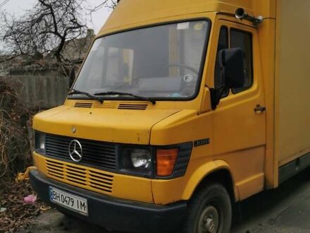 Мерседес T1 1995 в Белгород-Днестровском на Automoto.ua Желтый Мерседес T1, объемом двигателя 2.3 л и пробегом 300 тыс. км за 4000 $, фото 1 на Automoto.ua
