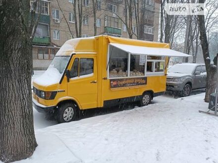Мерседес T1 1995 в Харькове на Automoto.ua Желтый Мерседес T1, объемом двигателя 2.3 л и пробегом 200 тыс. км за 6500 $, фото 1 на Automoto.ua