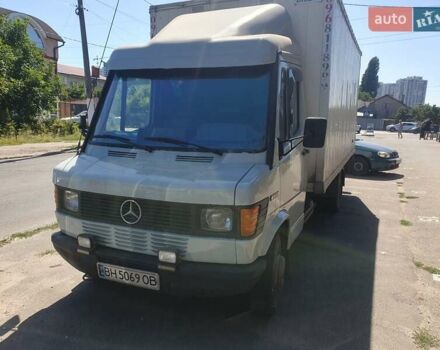 Серый Мерседес T1, объемом двигателя 2.87 л и пробегом 7 тыс. км за 5300 $, фото 2 на Automoto.ua