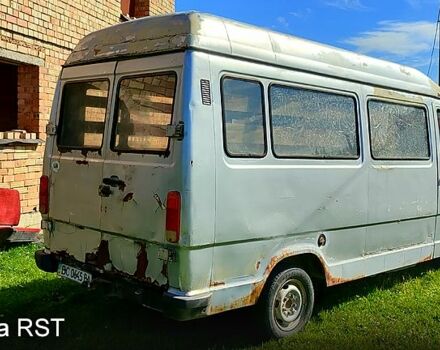 Сірий Мерседес T1, об'ємом двигуна 2.4 л та пробігом 777 тис. км за 900 $, фото 5 на Automoto.ua