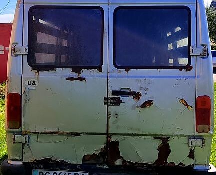 Сірий Мерседес T1, об'ємом двигуна 2.4 л та пробігом 777 тис. км за 900 $, фото 6 на Automoto.ua