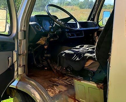 Сірий Мерседес T1, об'ємом двигуна 2.4 л та пробігом 777 тис. км за 900 $, фото 8 на Automoto.ua