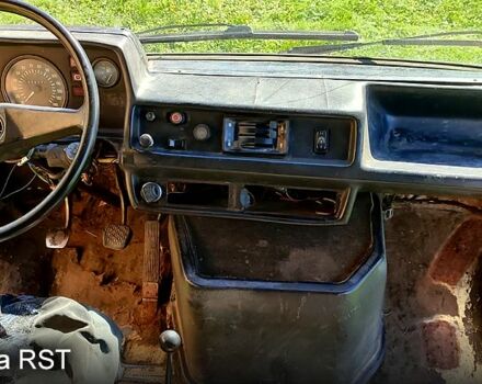 Сірий Мерседес T1, об'ємом двигуна 2.4 л та пробігом 777 тис. км за 900 $, фото 12 на Automoto.ua