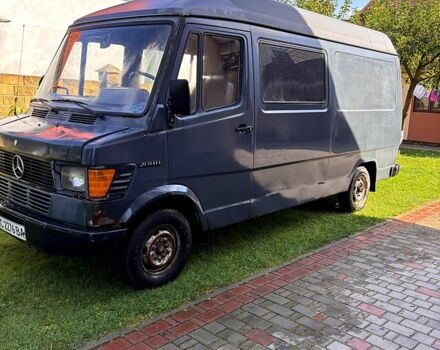 Сірий Мерседес T1, об'ємом двигуна 2.3 л та пробігом 430 тис. км за 1900 $, фото 1 на Automoto.ua