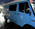 Синий Мерседес T1, объемом двигателя 2.3 л и пробегом 550 тыс. км за 4900 $, фото 1 на Automoto.ua
