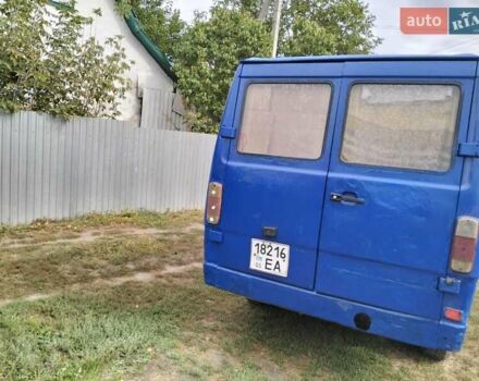 Синий Мерседес T1, объемом двигателя 2.4 л и пробегом 236 тыс. км за 2200 $, фото 9 на Automoto.ua