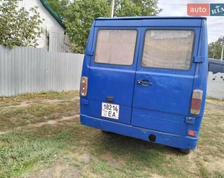 Синий Мерседес T1, объемом двигателя 2.4 л и пробегом 236 тыс. км за 2200 $, фото 8 на Automoto.ua