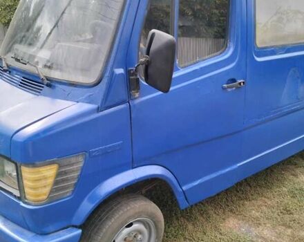 Синий Мерседес T1, объемом двигателя 2.4 л и пробегом 236 тыс. км за 2200 $, фото 6 на Automoto.ua