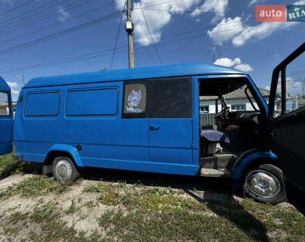 Синий Мерседес T1, объемом двигателя 2.87 л и пробегом 320 тыс. км за 3000 $, фото 3 на Automoto.ua
