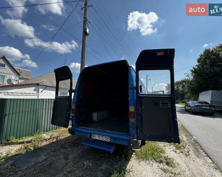 Синий Мерседес T1, объемом двигателя 2.87 л и пробегом 320 тыс. км за 3000 $, фото 4 на Automoto.ua