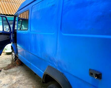 Синій Мерседес T1, об'ємом двигуна 2.9 л та пробігом 0 тис. км за 2500 $, фото 3 на Automoto.ua