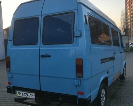 Синий Мерседес T1, объемом двигателя 2.3 л и пробегом 777 тыс. км за 2500 $, фото 10 на Automoto.ua