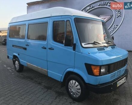 Синий Мерседес T1, объемом двигателя 2.3 л и пробегом 777 тыс. км за 2500 $, фото 3 на Automoto.ua