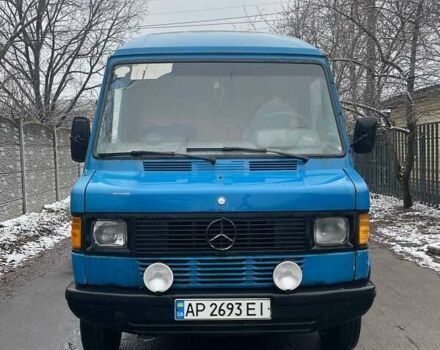 Синий Мерседес T1, объемом двигателя 2.4 л и пробегом 100 тыс. км за 2500 $, фото 1 на Automoto.ua