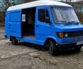 Синий Мерседес T1, объемом двигателя 2.3 л и пробегом 100 тыс. км за 4000 $, фото 6 на Automoto.ua