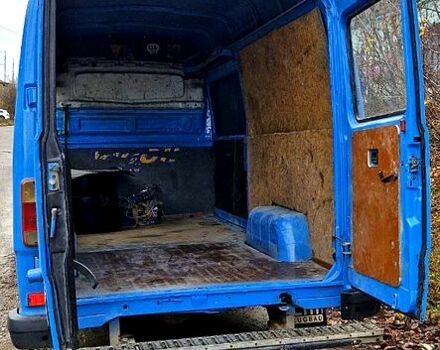 Синий Мерседес T1, объемом двигателя 2.3 л и пробегом 100 тыс. км за 4000 $, фото 5 на Automoto.ua