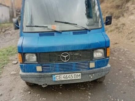 Синий Мерседес T1, объемом двигателя 24 л и пробегом 400 тыс. км за 2000 $, фото 1 на Automoto.ua