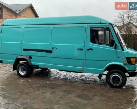 Зеленый Мерседес T1, объемом двигателя 2.86 л и пробегом 500 тыс. км за 10500 $, фото 1 на Automoto.ua