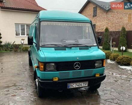 Зеленый Мерседес T1, объемом двигателя 2.86 л и пробегом 500 тыс. км за 10500 $, фото 2 на Automoto.ua