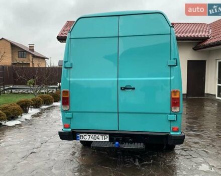 Зеленый Мерседес T1, объемом двигателя 2.86 л и пробегом 500 тыс. км за 10500 $, фото 7 на Automoto.ua