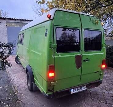 Зеленый Мерседес T1, объемом двигателя 2.9 л и пробегом 450 тыс. км за 3500 $, фото 5 на Automoto.ua