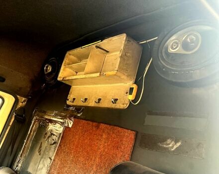 Зелений Мерседес T1, об'ємом двигуна 2.4 л та пробігом 0 тис. км за 2000 $, фото 1 на Automoto.ua