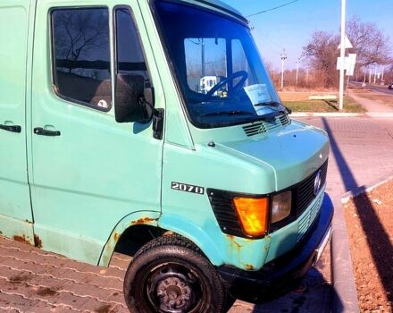 Зеленый Мерседес T1, объемом двигателя 2.4 л и пробегом 506 тыс. км за 1700 $, фото 5 на Automoto.ua