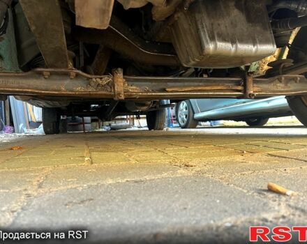 Зелений Мерседес T1, об'ємом двигуна 2.3 л та пробігом 316 тис. км за 3100 $, фото 5 на Automoto.ua