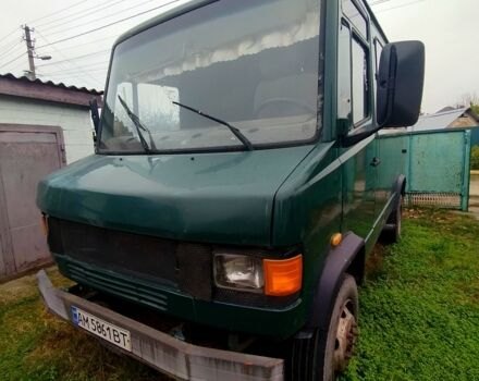 Зеленый Мерседес T1, объемом двигателя 4 л и пробегом 400 тыс. км за 3100 $, фото 4 на Automoto.ua