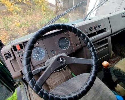 Зеленый Мерседес T1, объемом двигателя 4 л и пробегом 400 тыс. км за 3100 $, фото 12 на Automoto.ua