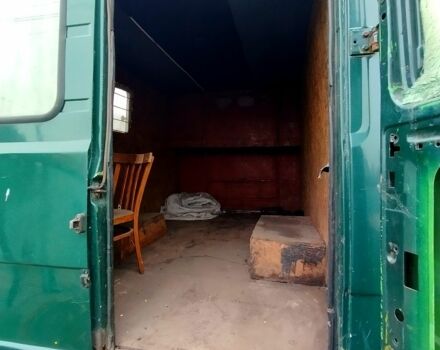 Зеленый Мерседес T1, объемом двигателя 4 л и пробегом 400 тыс. км за 3100 $, фото 9 на Automoto.ua