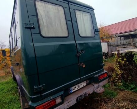 Зеленый Мерседес T1, объемом двигателя 4 л и пробегом 400 тыс. км за 3100 $, фото 5 на Automoto.ua
