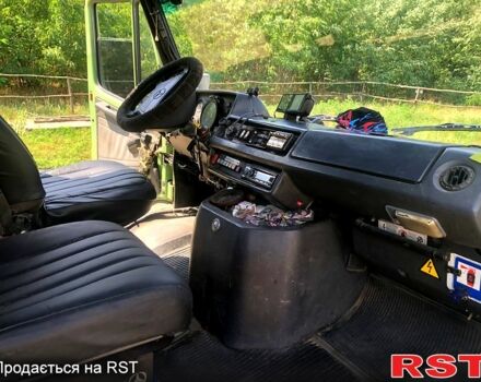 Зелений Мерседес T1, об'ємом двигуна 2.9 л та пробігом 714 тис. км за 2500 $, фото 3 на Automoto.ua