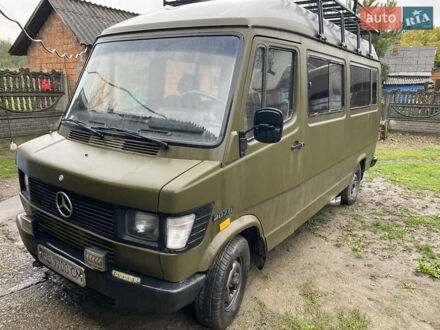 Мерседес T1 1986 у Чернівцях на Automoto.ua Зелений Мерседес T1, об'ємом двигуна 2.4 л та пробігом 250 тис. км за 5000 $, фото 1 на Automoto.ua