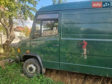 Мерседес T1 1988 у Дніпро (Дніпропетровську) на Automoto.ua Зелений Мерседес T1, об'ємом двигуна 0 л та пробігом 280 тис. км за 6000 $, фото 1 на Automoto.ua