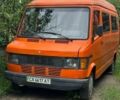 Оранжевый Мерседес T1, объемом двигателя 3 л и пробегом 831 тыс. км за 1800 $, фото 1 на Automoto.ua