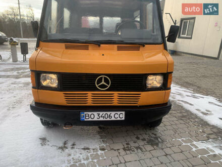 Мерседес T1 1992 в Чортков на Automoto.ua Оранжевый Мерседес T1, объемом двигателя 2.3 л и пробегом 535 тыс. км за 3500 $, фото 1 на Automoto.ua