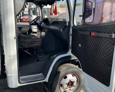 Мерседес T2 1991 в Хмельницком на Automoto.ua Белый Мерседес T2, объемом двигателя 3.97 л и пробегом 750 тыс. км за 9800 $, фото 5 на Automoto.ua