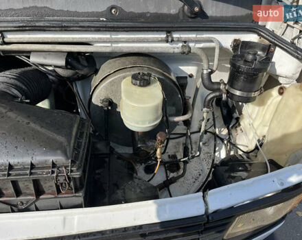 Мерседес T2 1991 в Хмельницком на Automoto.ua Белый Мерседес T2, объемом двигателя 3.97 л и пробегом 750 тыс. км за 9800 $, фото 13 на Automoto.ua