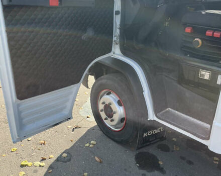 Мерседес T2 1991 в Хмельницком на Automoto.ua Белый Мерседес T2, объемом двигателя 3.97 л и пробегом 750 тыс. км за 9800 $, фото 10 на Automoto.ua